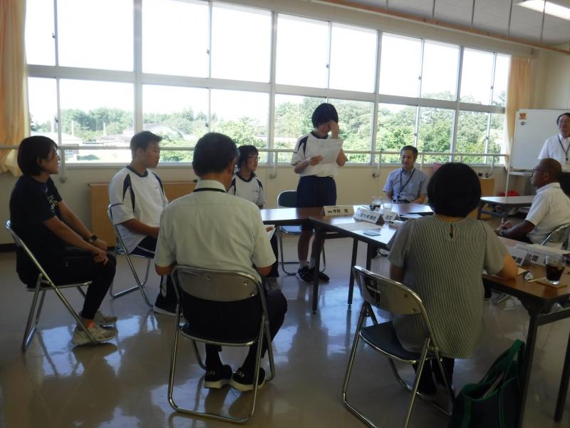 中学部生徒発表の