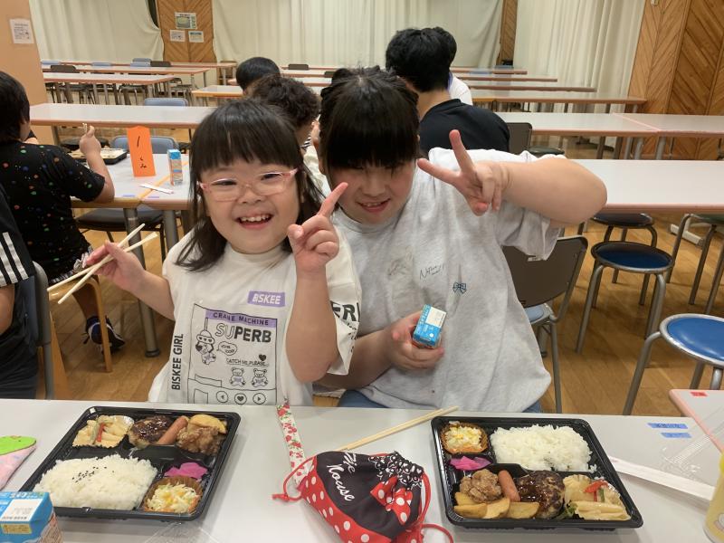 夕食