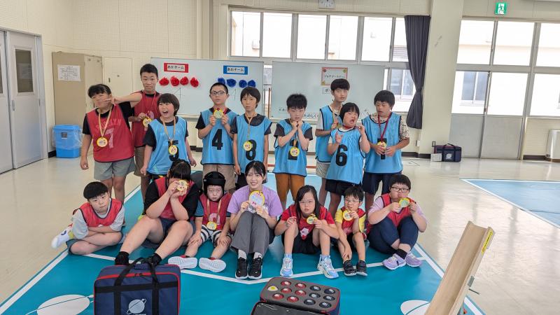 ジョナゴールドさんと一緒に集合写真