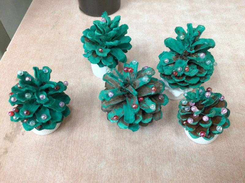 松ぼっくりのツリー