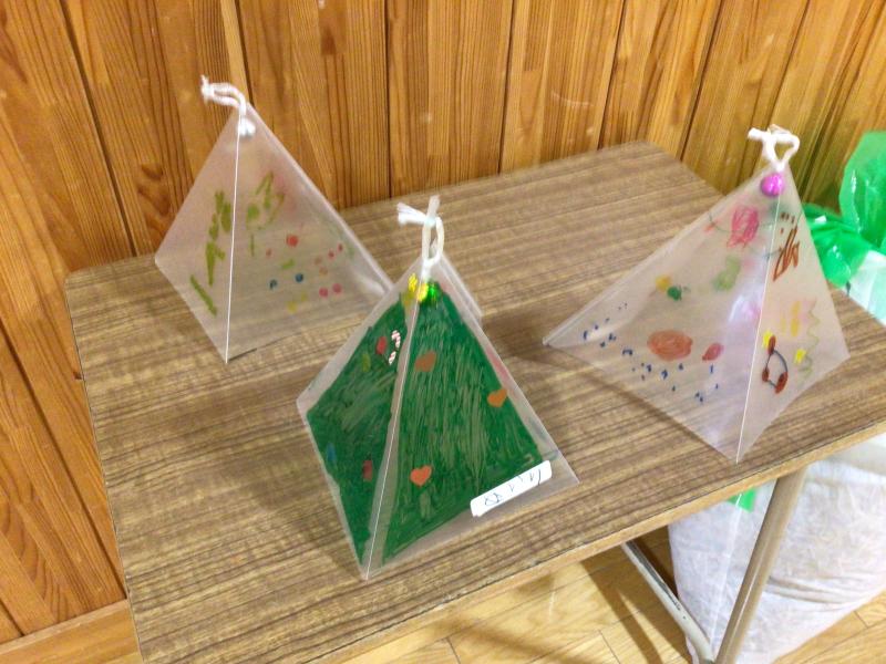クリアファイルに絵を描いたツリー
